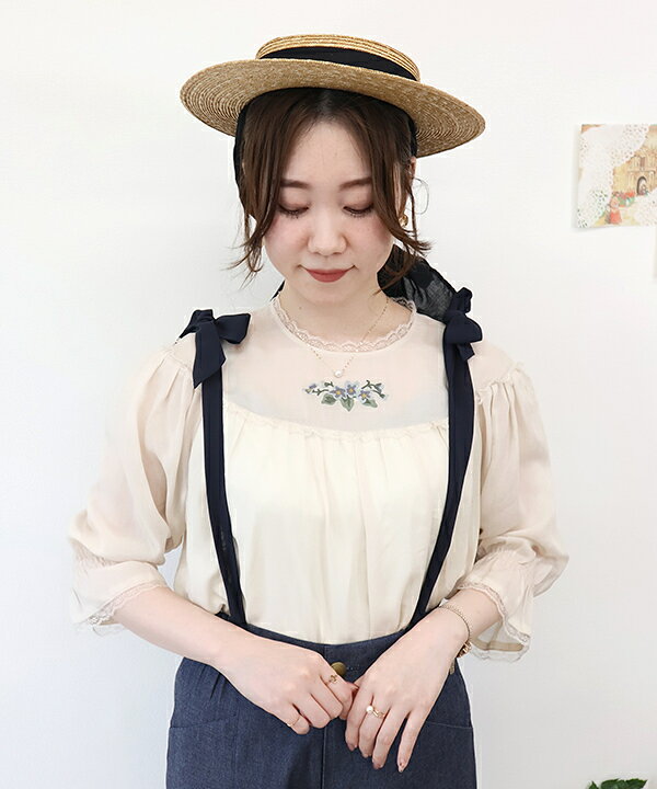 楽天市場】【新作】ﾖｰｸ切替ｽﾐﾚ刺繍ﾌﾟﾙｵｰﾊﾞｰﾌﾞﾗｳｽ／フィント（FINT 