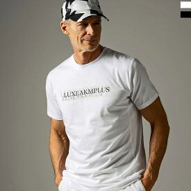 LUXEAKMPLUS ゴルフ マルチロゴ半袖Tシャツ／リュクスエイケイエムプラス（LUXEAKMPLUS）