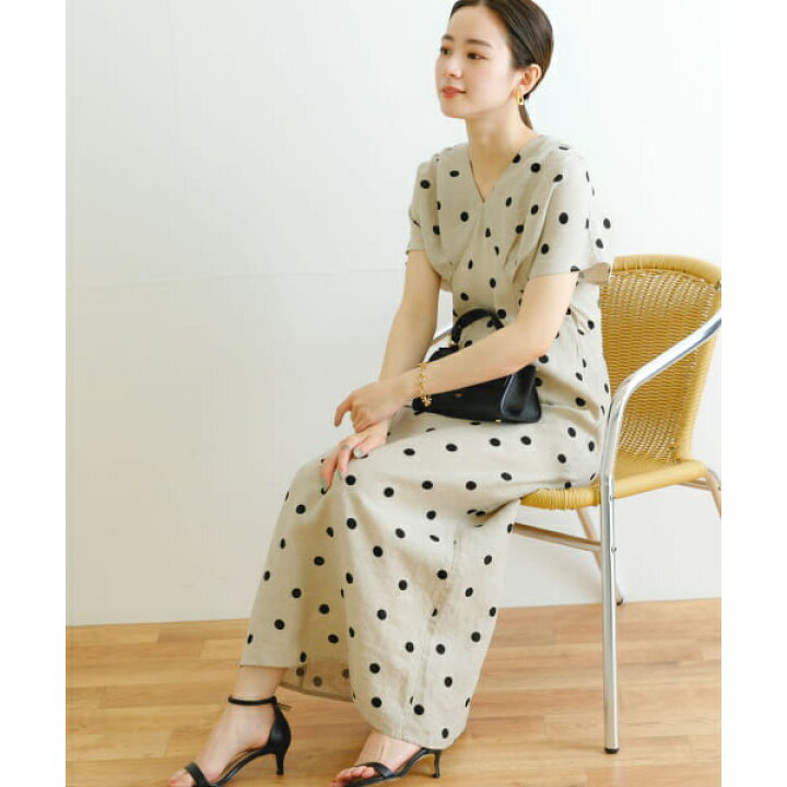 楽天市場】ウエストタックフレンチスリーブワンピース／アーバン  