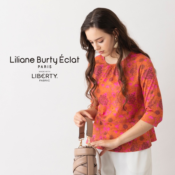 リバティ　フラワープリント衿ぐりギャザーTシャツ／リリアンビューティ エクラ（Liliane Burty ECLAT）