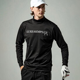 LUXEAKMPLUS×roar ゴルフ フロントロゴモックネックTシャツ／リュクスエイケイエムプラス（LUXEAKMPLUS）