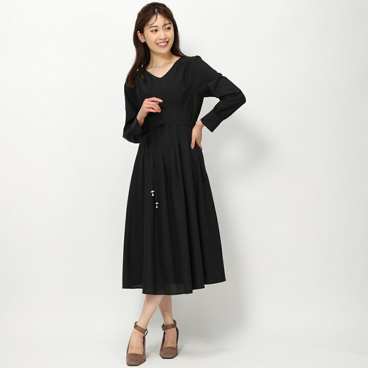 本日セール中古ウエストタックフィット&フレアワンピース - ノースリーブ