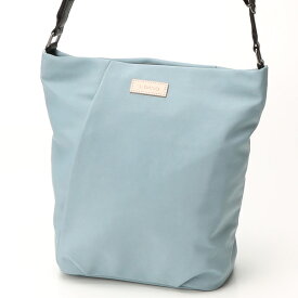 普段使いにも通年使える軽量撥水シンプルデザイン縦型ショルダーバッグ／ルガーノ（L.GANO）