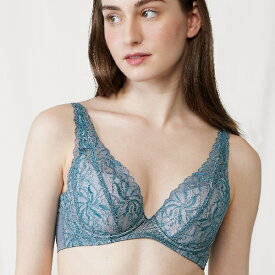 天使のブラ(R) スリムライン582 ブラジャー D-Fカップ／トリンプ（Triumph）