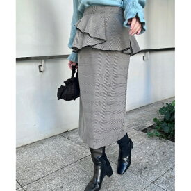 ペプラムデザインスカート／クチュールブローチ（Couture Brooch）