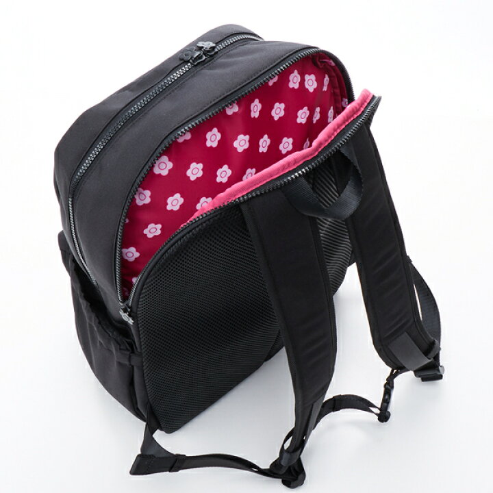 楽天市場】オールブラックシンプルロゴ リュックL／マリークワント  