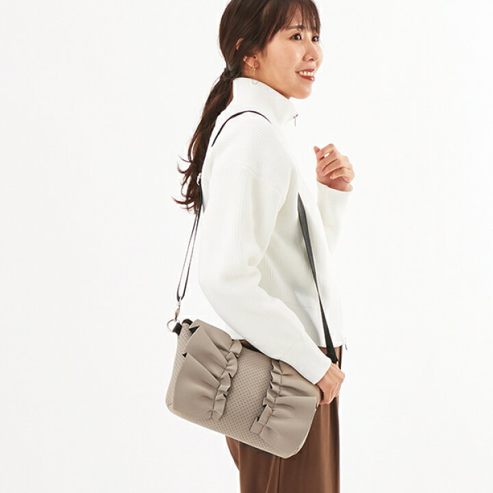 ベージュ 2WAY A4トートバッグ - CURI BISCUI キュリ ビスキュイ ブランド通販サイト 毎日20時に新ブランド登場 2026年5月15日 金 まで