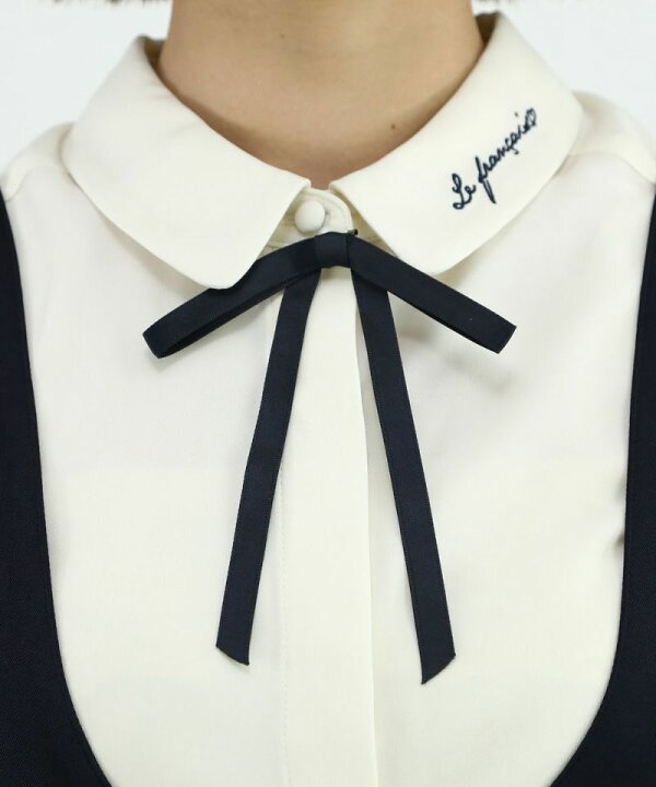 楽天市場】リボンタイ付きロゴ刺繍衿ブラウス【洗える】／フィント  