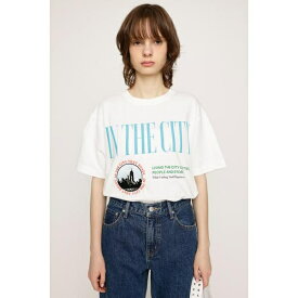 IN THE CITY LOOSE Tシャツ／スライ（SLY）