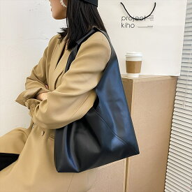 【ENIM BY VICKY】メタリックトライアングル型ショルダーバッグ／エニムバイビッキー（ENIM BY VICKY）