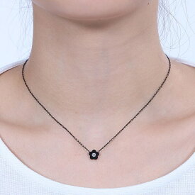 プチデイジーステンレス ネックレス／マリークワント（MARY QUANT）