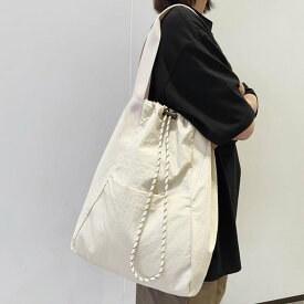 ドローストリングトートリュック／ドゥーベル（Doux Belle）