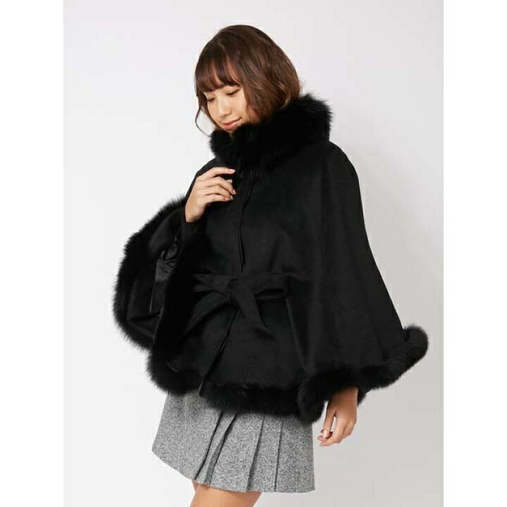 Cecil Mc Bee セシルマクビー 白 ポンチョ Cecil Mc Bee セシルマクビー 白 ポンチョ