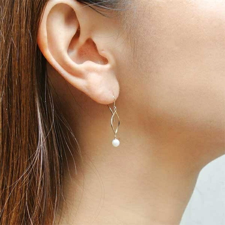楽天市場】【WEB限定】K10YG 淡水パール ウェーブ ピアス／ ヴイエー 