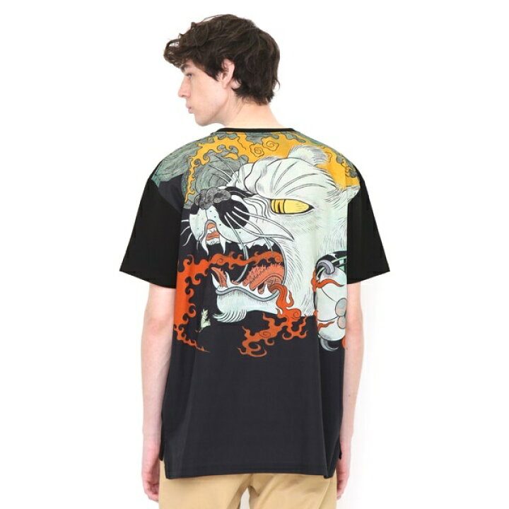 楽天市場 ユニセックス コラボレーションバック総柄tシャツ ねこかしゃ 石黒亜矢子 グラニフ Graniph 丸井 マルイ 楽天市場店