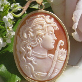 希少 Maestro Aniello Pernice作　コルネリアン シェル カメオ K18 ペンダントトップ【月の女神 アルテミス】