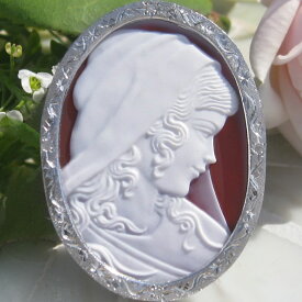 超希少作品 Hans-Peter Muller作 ストーンカメオ レッドメノウ SILVER 天然ダイヤモンド0.04ct ペンダント・ブローチ【穏やかな微笑み 聖母マリア様】