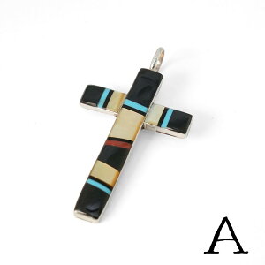 �yINDIAN JEWELRY �C���f�B�A���W���G���[�zZuni inlaid cross pendant top Bobby Sanchez �Y�j �C�����C�N���X�y���_���g�g�b�v �{�r�[�E�T���`�F�X��