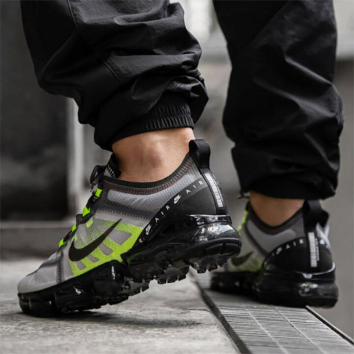 楽天市場 Nike ナイキ Air Vapormax 19 Atmosphere Grey エア ヴェイパーマックス 19 アトモスフィア グレー メンズ レディース スニーカー Atmosphere Grey Black Thunder Grey Volt アトモスフィアグレー ブラック サンダーグレー ボルト Bv1712 001 海外展開
