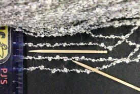 芯糸黒のウール混リング糸2.6番手 合太タイプファンシーヤーン編み糸 織り糸 手芸糸 ニット糸