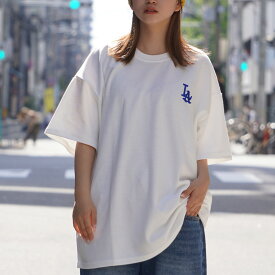 オーバーサイズ tシャツ メンズ ビッグtシャツ レディース ビッグシルエット トップス 半袖 カットソー クルーネック ビッグt LA ロゴ 刺繍 ワンポイント刺繍 大きいサイズ 韓国ファッション 夏 夏服 春夏 ストリート系 おしゃれ 韓国 服 オリジナルLA ストリート ブランド