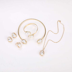 ĕ tXX^C obN ANZT[Zbg  lbNX{CO{wց{`[J[ 4_Zbg fB[X Mtgɂ