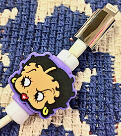ベティちゃん グッズ アメリカン雑貨 USB CABLE PROTECTOR Betty Boop PURPLE USBケーブル 携帯 スマホ スマートフォン アクセサリー 充電器