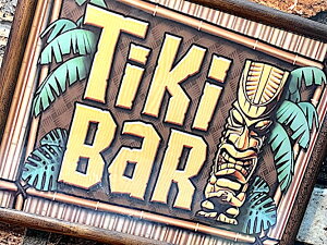 �A�����J���G�� �s�N�`���[�t���[�� �|�X�^�[ TIKI BAR �Ǐ��� �X�� �K���[�W �f�B�X�v���C �n���C�A��