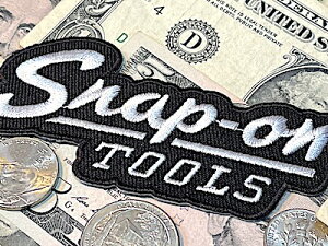 �A�����J���G�� ���b�y�� Snap on TOOLS BLACK �A�b�v���P �A�C�����p�b�` �t�@�b�V�������� �J�X�^�}�C�Y �� ���[�V���O