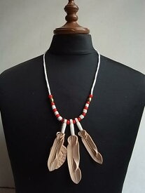 Rooster King & Co.,（ルースターキング＆コー）【3 NATURAL LEATHER FEATHER NECKLACE】ナチュラルレザーフェザーネックレス