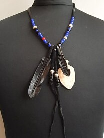 Rooster King & Co.,（ルースターキング＆コー）"Johnny D"MODEL【BLACK LEATHER FEATHER"BULE BEADS"NECKLACE】フェザー＆”ブルー”ビーズネックレス