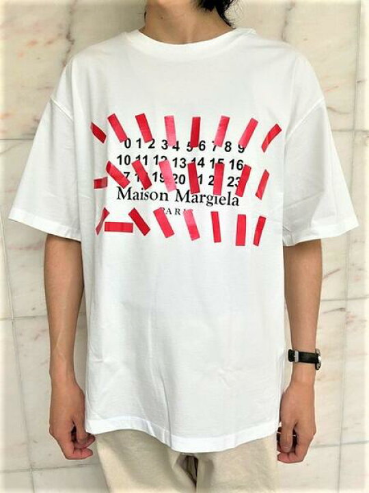 楽天市場 Maison Margiela メゾン マルジェラ Tape Print Oversized T Shirt Co Education テーププリントオーバーサイズティーシャツ White 2fantastic 楽天市場 Maison Margiela メゾン マルジェラ Tape Print Oversized T Shirt Co Education テーププリントオーバーサイズティーシャツ White 2fantastic