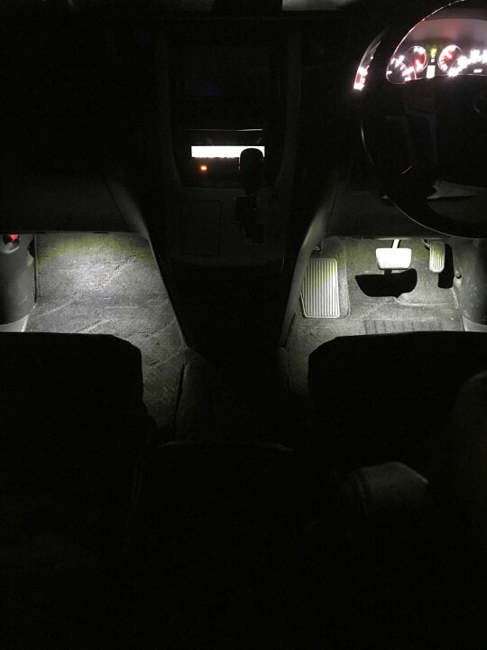 楽天市場 Led 3チップsmd インナーランプ フットランプ グローブボックス コンソールボックス 車内 フット ライト Led インテリアイルミネーション 車検可 ハリアー80 Rav4 ヤリス アルファード30など多車種に 純白光 1年保証 あす楽可 2loop