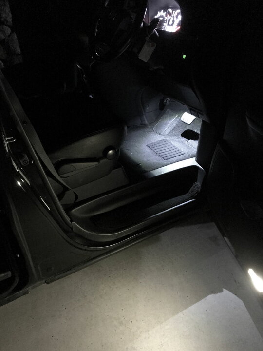 楽天市場 Led 3チップsmd インナーランプ フットランプ グローブボックス コンソールボックス 車内 フット ライト Led インテリアイルミネーション 車検可 ハリアー80 Rav4 ヤリス アルファード30など多車種に 純白光 1年保証 あす楽可 2loop