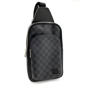 ���C�E���B�g��(LOUIS VUITTON)