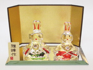 クリスタル 色彩うさぎ雛(スワロフスキー付) ひな人形 ガラス レトロ 置物 オブジェ 飾り物 置き物 和モダン 和風 和雑貨 和テイスト 和室 かわいい おしゃれ 雛人形 小さい コンパクト 女