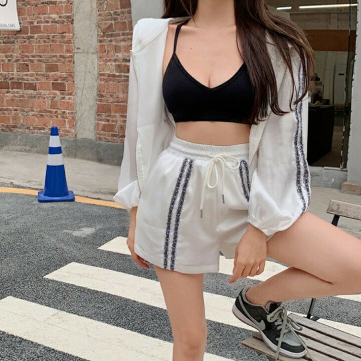 楽天市場】フード付きショートジッパージャケット＋ショートパンツ 