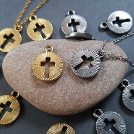 オールステンレス 1個 販売 クロス メダイ コイン チャーム 中抜き ネックレス パーツ ゴールド シルバー…