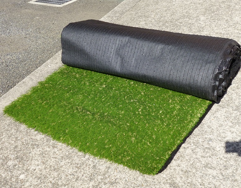 全てが日本製の緻密で高品質な人工芝です。 小泉製麻 バロン人工芝2mx10m 400PE代引き不可