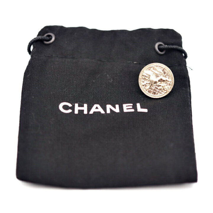 楽天市場】超美品 CHANEL シャネル ピンブローチ ライオンモチーフ A13 A ゴールド メタル レディース アクセサリー【本物保証】【中古】 : 3R boutique 楽天市場】超美品 CHANEL シャネル ピンブローチ ライオンモチーフ A13 A ゴールド メタル レディース アクセサリー【本物保証】【中古】 : 3R boutique