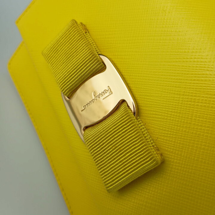 楽天市場】超美品 Salvatore Ferragamo サルヴァトーレ フェラガモ 