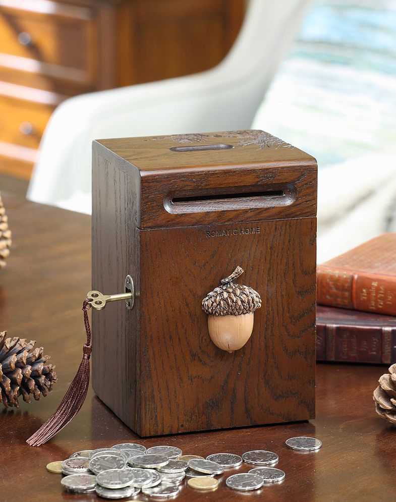 貯金箱 木の実のモチーフ 鍵付き 木製 レトロ ナチュラル雑貨 (どんぐり) | 四つ葉ショップ