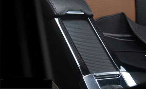 Volvo {{ xc60 Z^[ R\[ A[Xg Jo[ ubN