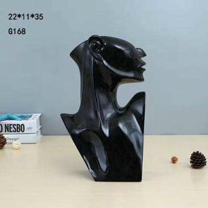 ���ی���̏����̒��������ґz�������V�g���l�u�����r���O���[���A�[�g�k�[�{�[�������t�g���� B