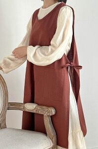 \30%OFF、神無月ラスト限り・店内全品対象!/エプロン レディース ワンピース型 ロング丈 北欧風デザイン 撥水加工 コットン製 ポケット付き キッチン ワーク カフェ 重ね着風 チュニッ