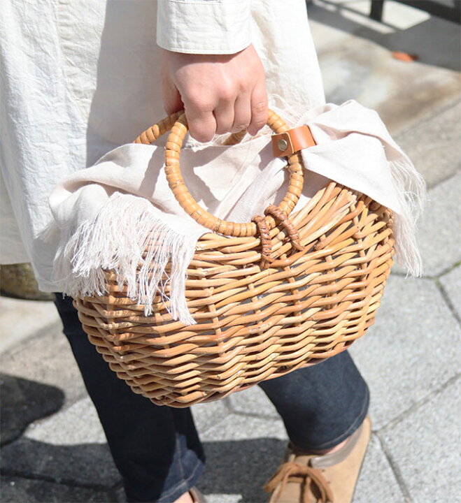超美品 \着後レビュー プレゼントキャンペーン中 <br>かごバッグ ファー かわいい 持ち手 天然素材 アンティーク AROROGBAG <br>500WORKS. ラタン<br>アラログラウンドハンドルバスケット かごバッグ Creer クレエ バッグ カゴバッグ クレエ Creer ラウンド シェイプ バスケット