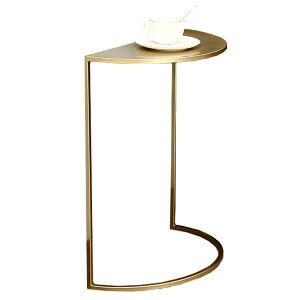 TChe[u ~`̋iCgX^hA xbh\t@R[q[e[u̒Hpe[uA A[gM[oX[o[