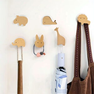 壁掛けフック おしゃれ 天然木製 動物 8個セット 北欧 マスク掛け かわいい ウォールハンガー 壁 フック 粘着 ねじ止め 便利 台所 玄関 フックセット 収納ラック 壁掛けフック 帽子掛け かわ