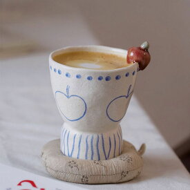 マグカップ 陶器 コップ セラミック おしゃれ 可愛い マグ リンゴ コーヒーカップ カフェ フィンランド 食器 立体 大容量 人気 おすすめ オフィス 在宅勤務 誕生日 敬老の日 プチギフト ギフト 鉢植え 鉢カバー 引っ越し祝い 入学祝い