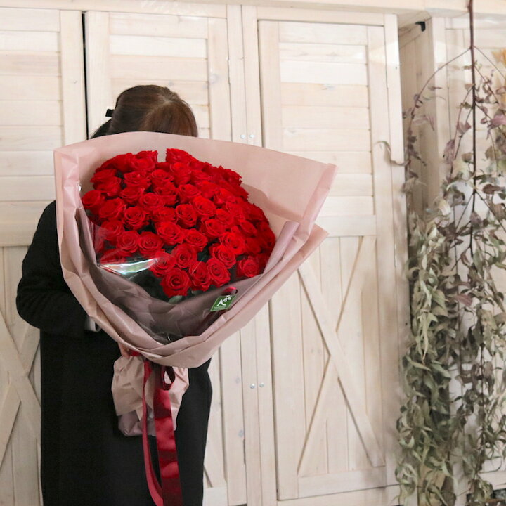 楽天市場 豪華 枯れない花 大輪プリザーブドフラワー ローズ 花束 60本 赤バラ 日持ち 還暦のお祝い プロポーズ 特別な日の贈り物 茎の長いプリザーブドフラワー 花屋 花 造花 イミテーション インテリア 花束 ギフト 誕生日 プレゼント 花かたにし